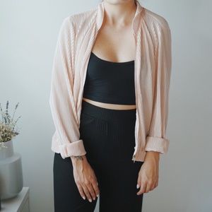 Pleated pink jacket